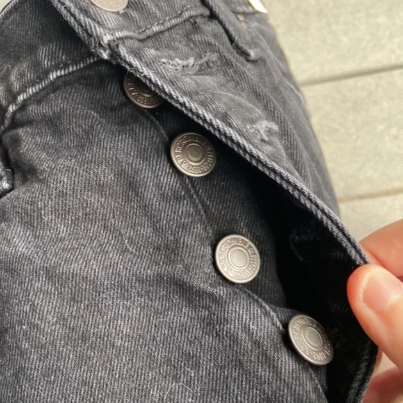 NWT Abercrombie & Fitch Black High Rise Mom Shorts - Picture 5 of 5